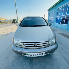 Toyota Sienna 2002