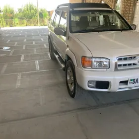 Nissan Pathfinder 2002