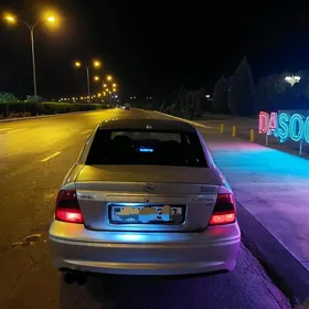 Opel Vectra 2000
