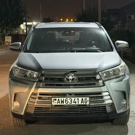 Toyota Highlander 2018