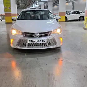 Toyota Camry 2016