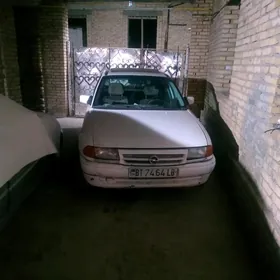 Opel Astra 1992