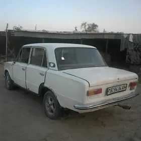 Lada 2104 1983