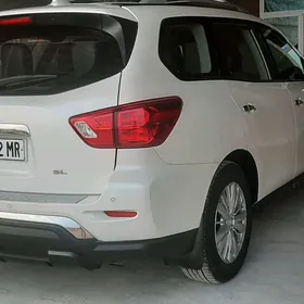 Nissan Pathfinder 2019