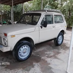 Lada Niva 1984
