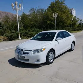 Toyota Camry 2011