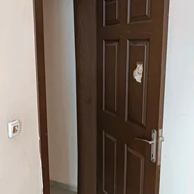 Gapy içki двери