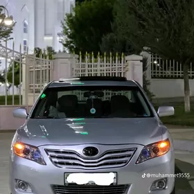 Toyota Camry 2011