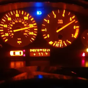 BMW E39 2000