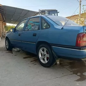 Opel Vectra 1990