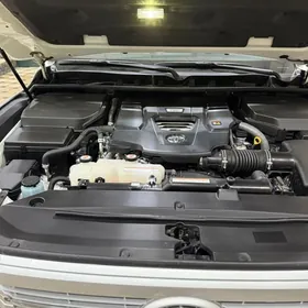 Toyota Land Cruiser 2022