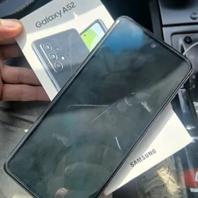 SAMSUNG A 52