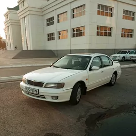 Nissan Maxima 1995