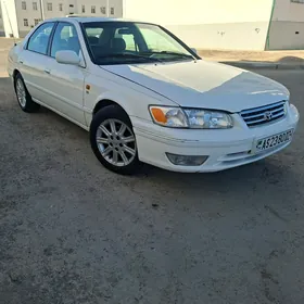 Toyota Camry 2000