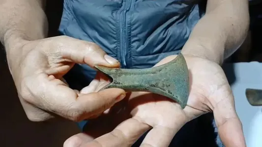 Kalimantan adasynda meteoritden galan gadymy palta tapyldy
