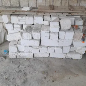 Akdaş bar
