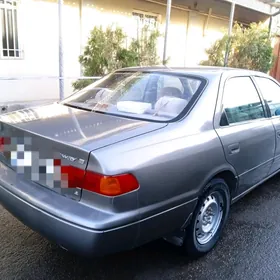 Toyota Camry 2001
