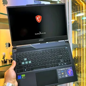 MSI Cyborg / i7-13 / RTX 4060