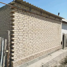 Продаю дачу с правой стороны