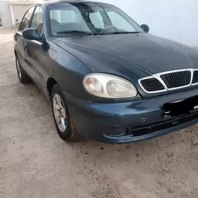 Daewoo Lanos 1998