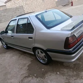 Renault Europa 19 1998