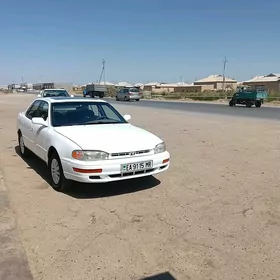 Toyota Camry 1992