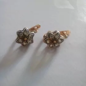 золотые серги