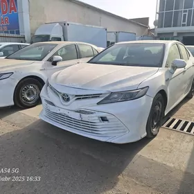 Toyota Camry 2020