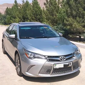 Toyota Camry 2017