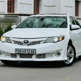 Toyota Camry 2012