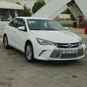 Toyota Camry 2015