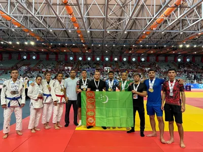 Türkmen türgenleri Gresiýada geçirilýän jiu-jitsu boýunça çempionatda 8 altyn medal gazandylar