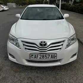 Toyota Camry 2010