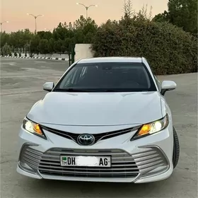 Toyota Camry 2022