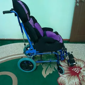 Detiski invalidny kalyaska