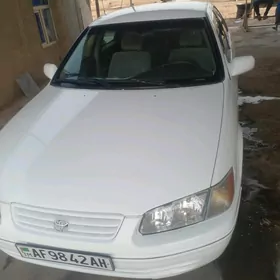 Toyota Camry 1998