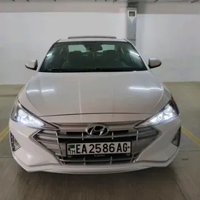 Hyundai Elantra 2020