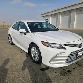 Toyota Camry 2022