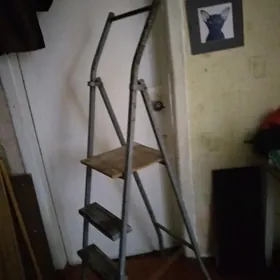 лестница для квартиры из стали
