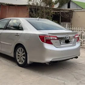 Toyota Camry 2012