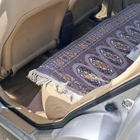 Nissan Sunny 2008