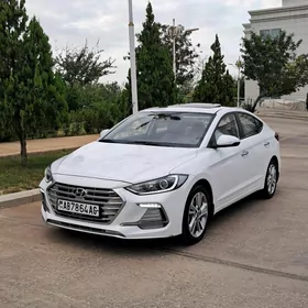 Hyundai Elantra 2018