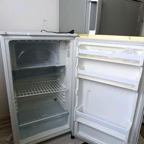 холодильник SANYO