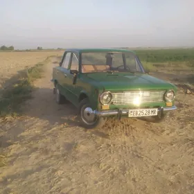 Lada 2104 1982
