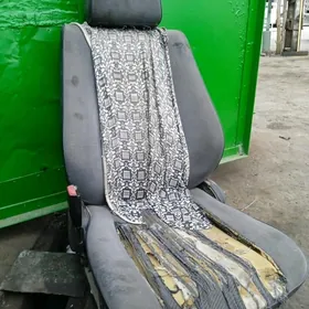 Bmw sideniýe 2shtuk