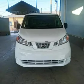 Nissan NV200 2020
