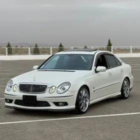 Mercedes-Benz E500 2002