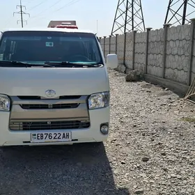 Toyota Hiace 2008