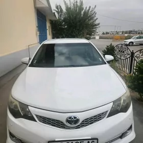 Toyota Camry 2012