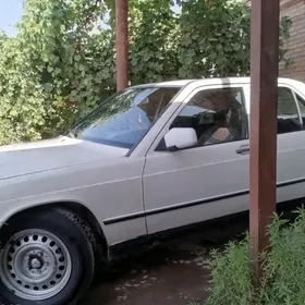 Mercedes-Benz 190E 1993